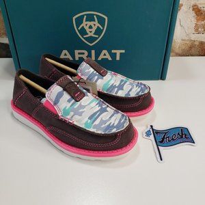 Ariat Cruiser Aged Coffee Suede/Sky Camo Print Shoes Child 9.5 M